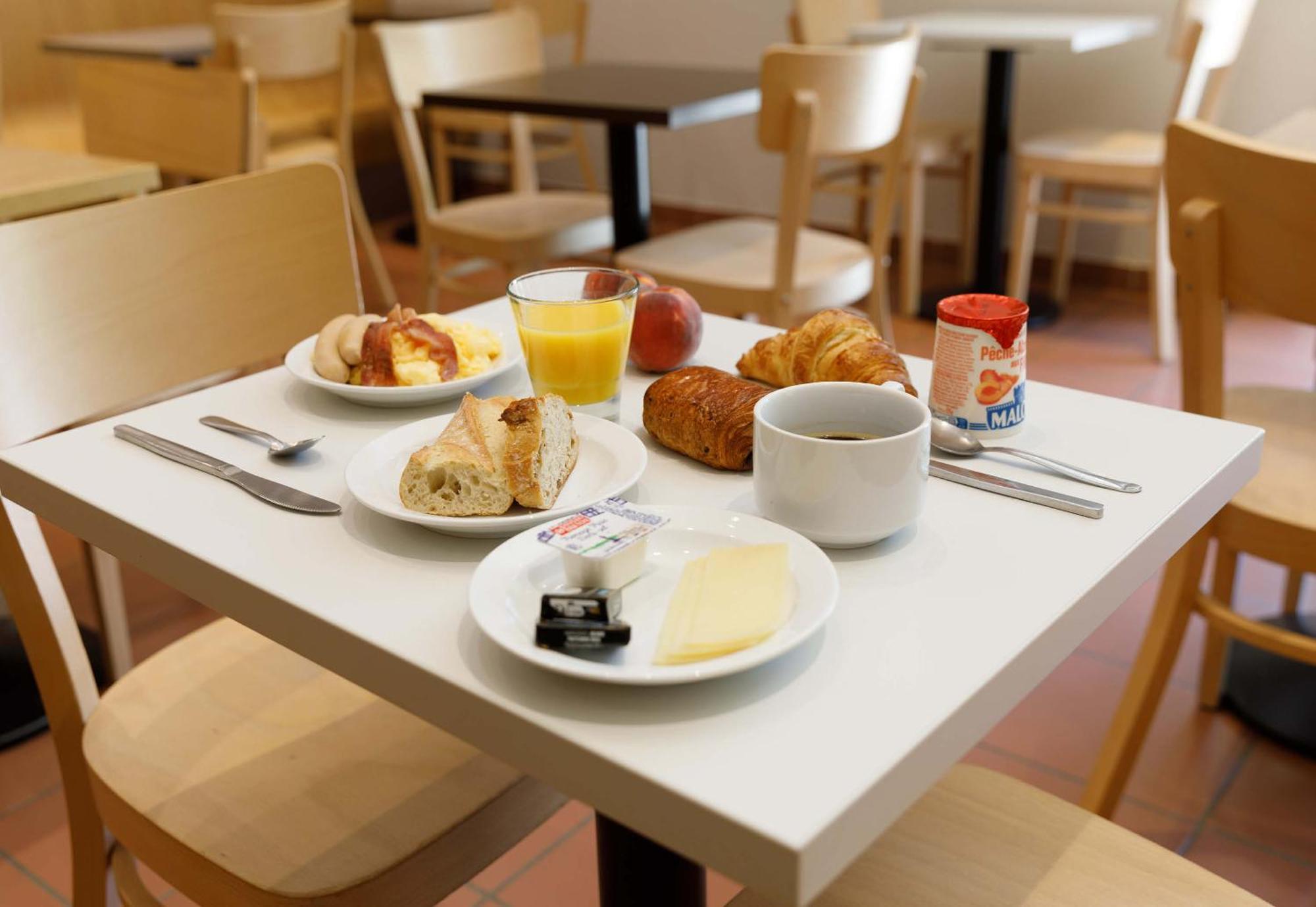 B&B Hotel Le Puy-En-Velay Vals-pres-le-Puy Eksteriør billede