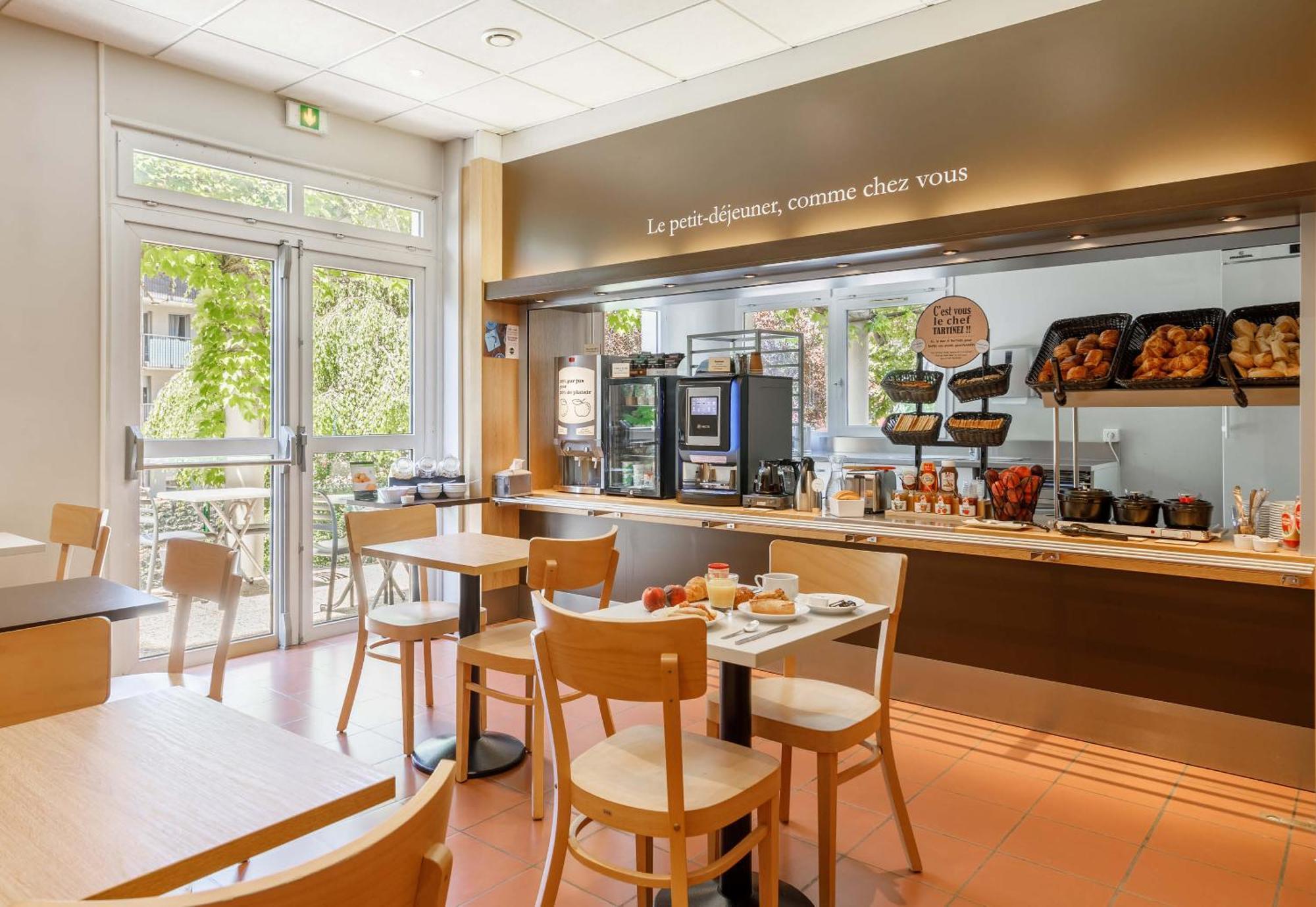 B&B Hotel Le Puy-En-Velay Vals-pres-le-Puy Eksteriør billede