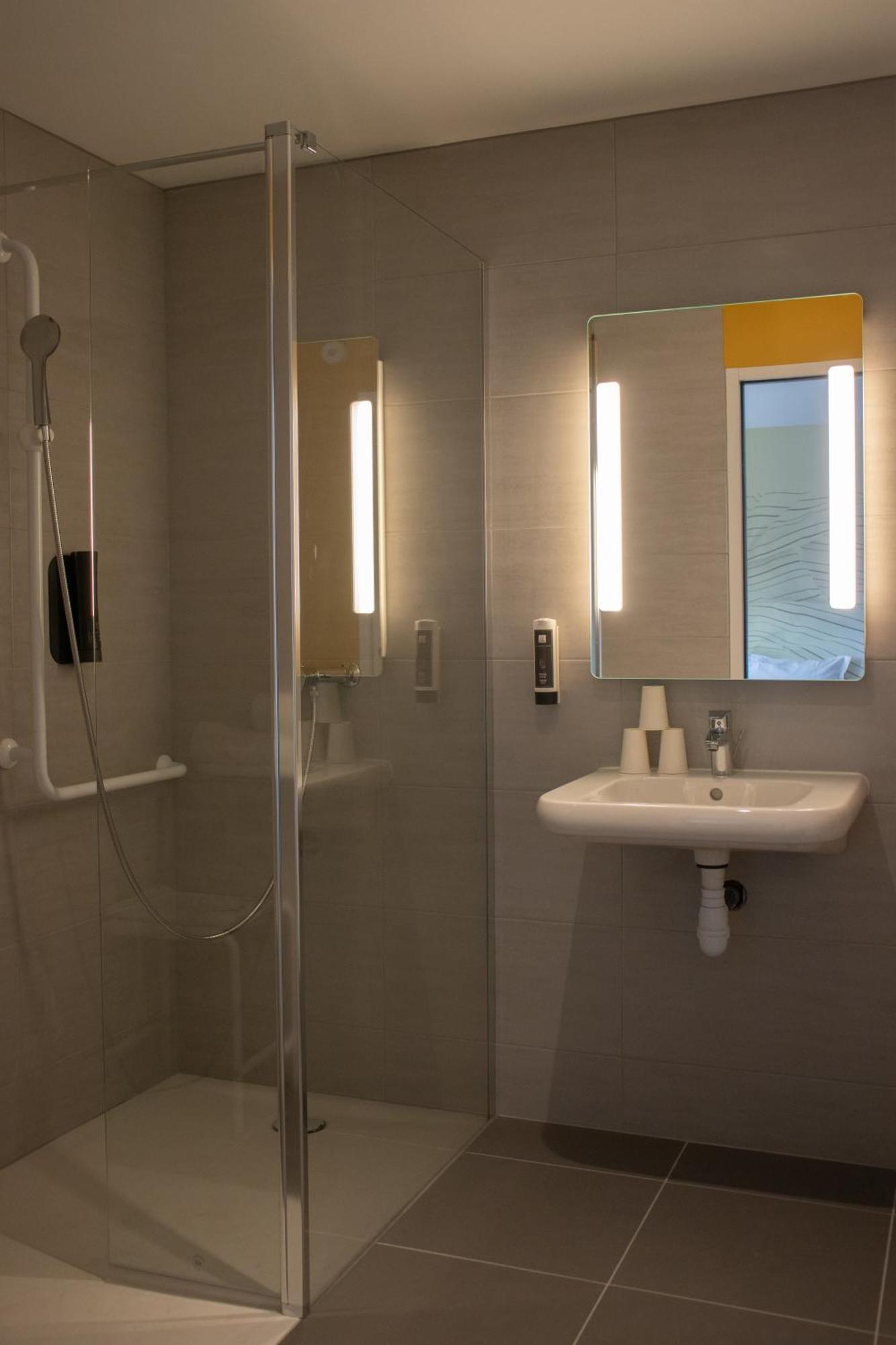 B&B Hotel Le Puy-En-Velay Vals-pres-le-Puy Eksteriør billede
